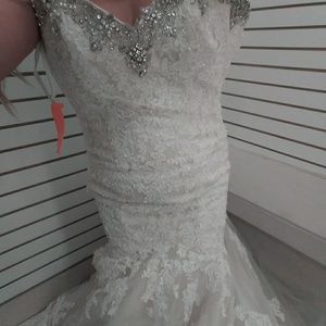 Size 8 designer wedding dress